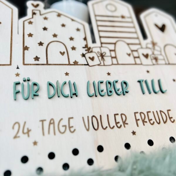 personalisierter Adventskalender aus Holz